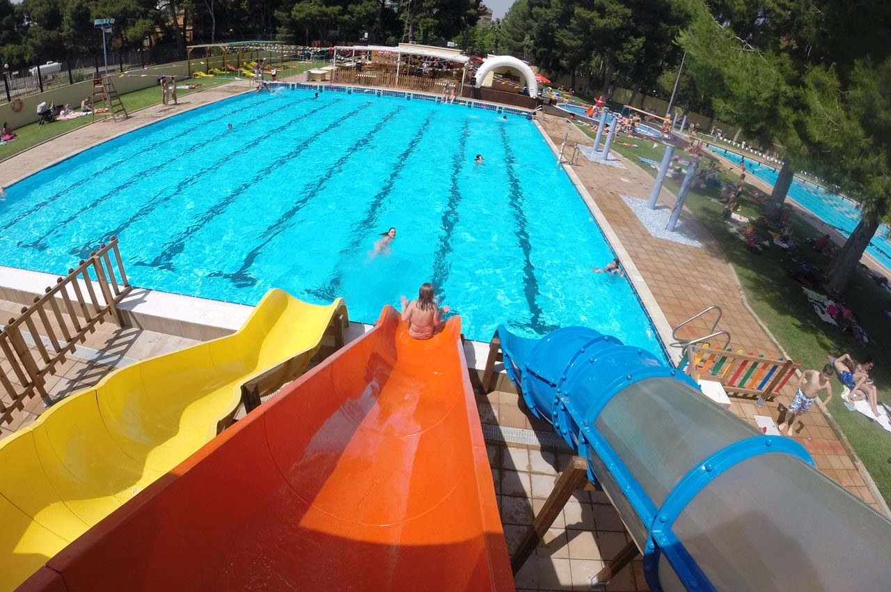 Amb la calor, ven a refrescar-te a les nostres piscines d'estiu