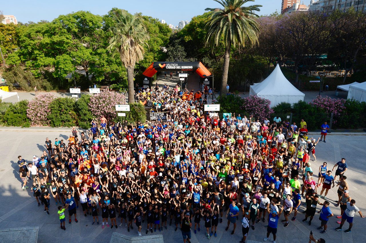 500 corredores celebran en València el Global Running Day para conmemorar el Día del Medio Ambiente