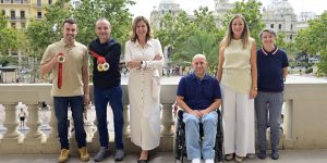 Homenatge a l’Ajuntament als esportistes paralímpics valencians en nom de la ciutat