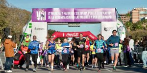 Gran èxit de la VIII Marxa i Patinada per l’Eliminació de la Violència contra les Dones i per la Igualtat